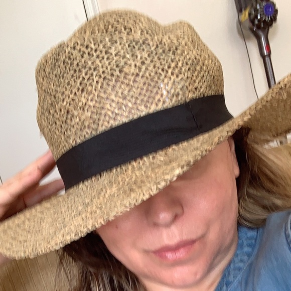 Natural sea grass straw hat